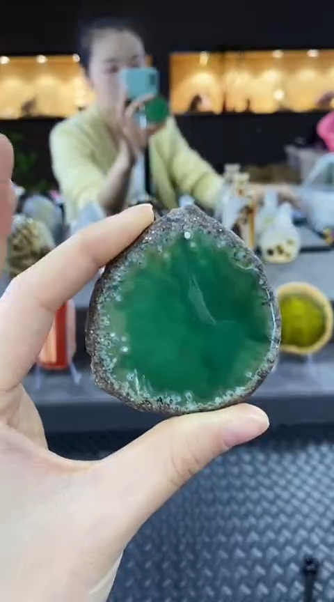 未镶嵌颈饰玛瑙/玉髓千**秋玛瑙