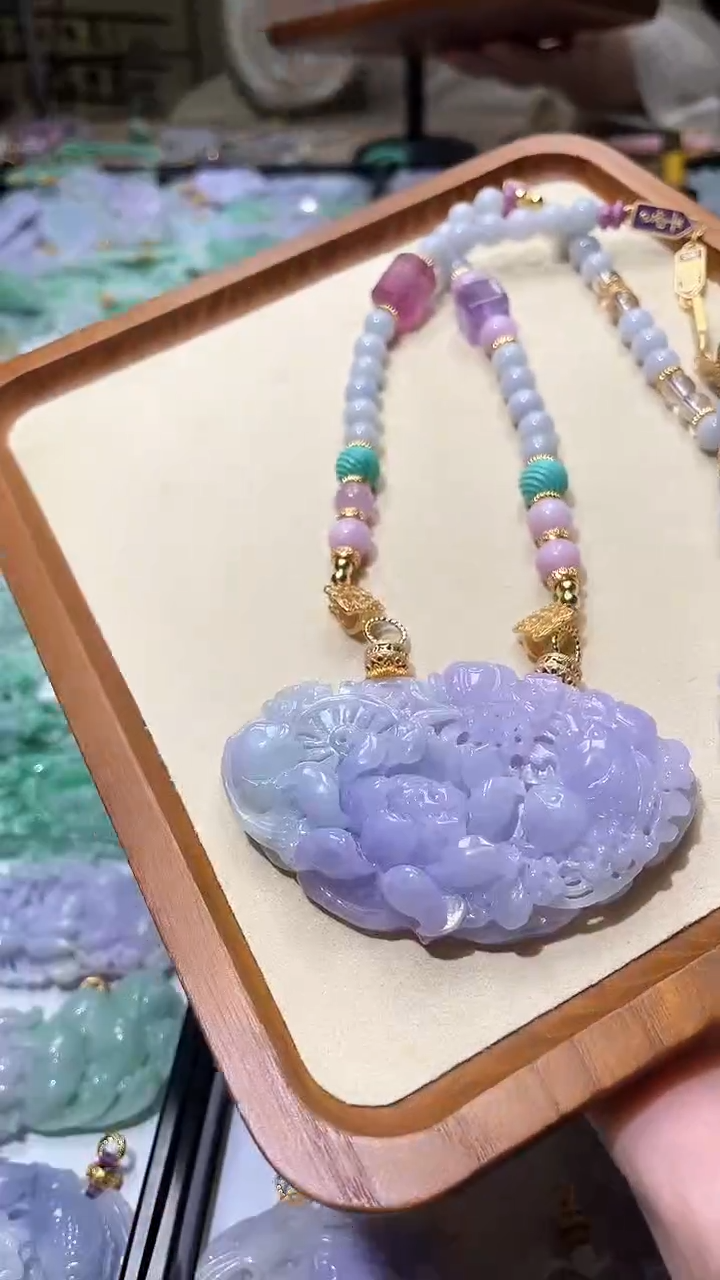 【闪购商品】翡翠颈饰未镶嵌吊坠