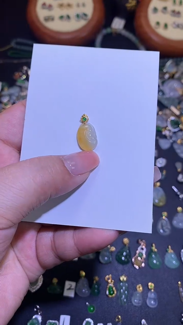 【闪购商品】翡翠吊坠(不含链)18K金镶嵌1