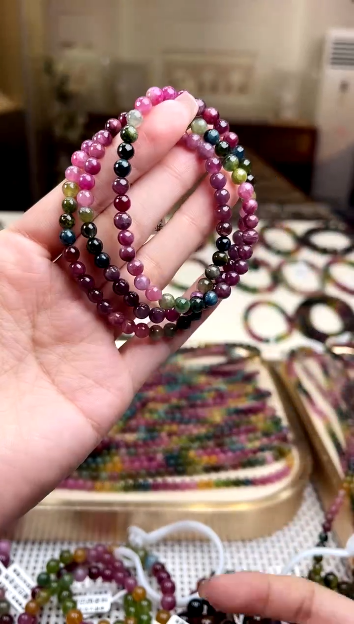 【闪购商品】/未镶嵌碧玺5mm+碧玺多圈多样性发货