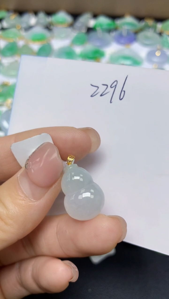 【闪购商品】翡翠挂件18K金镶嵌 天然翡翠A货