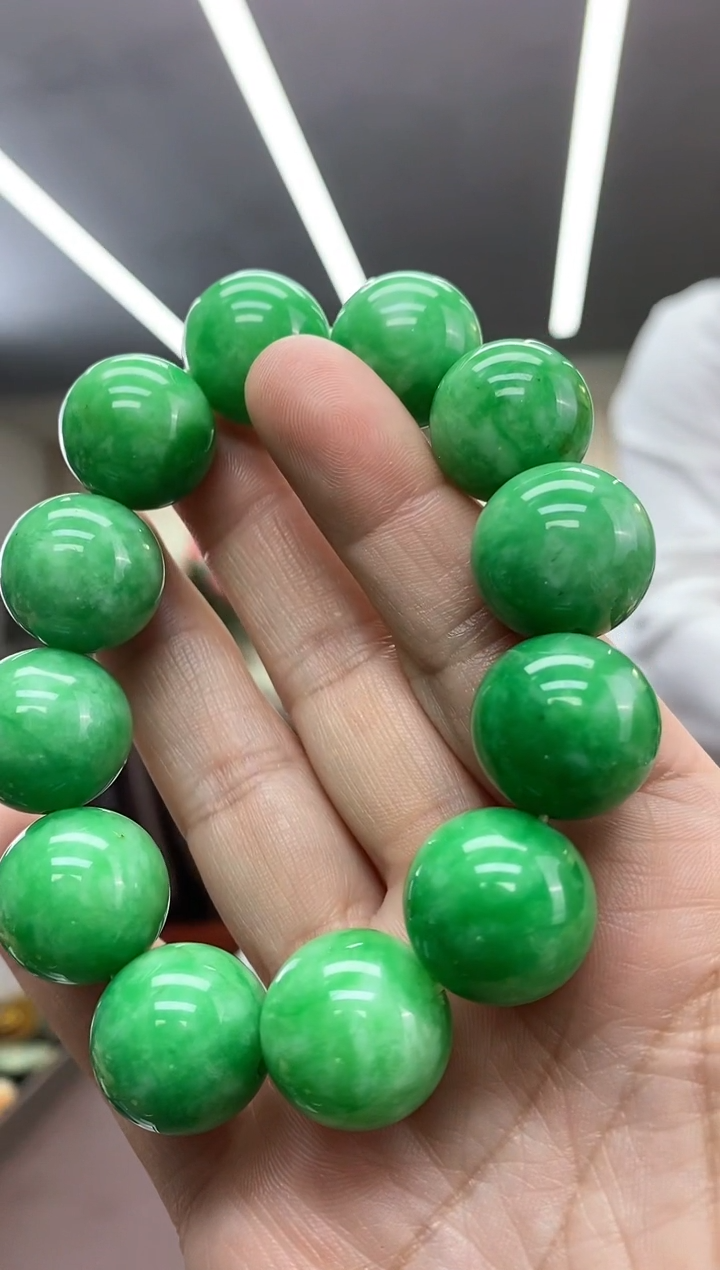 【闪购商品】翡翠手链未镶嵌卡18