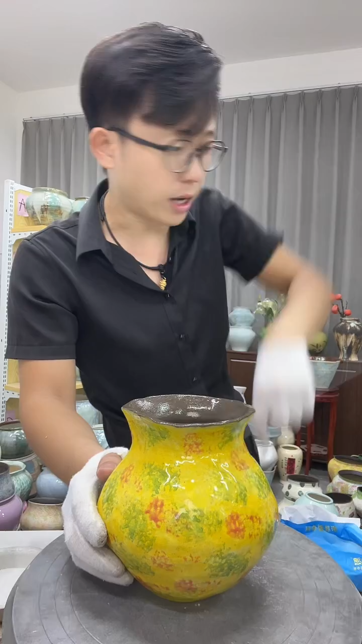 【无孔】  【 9.23】号   直播链接  高: 16       ；口：9