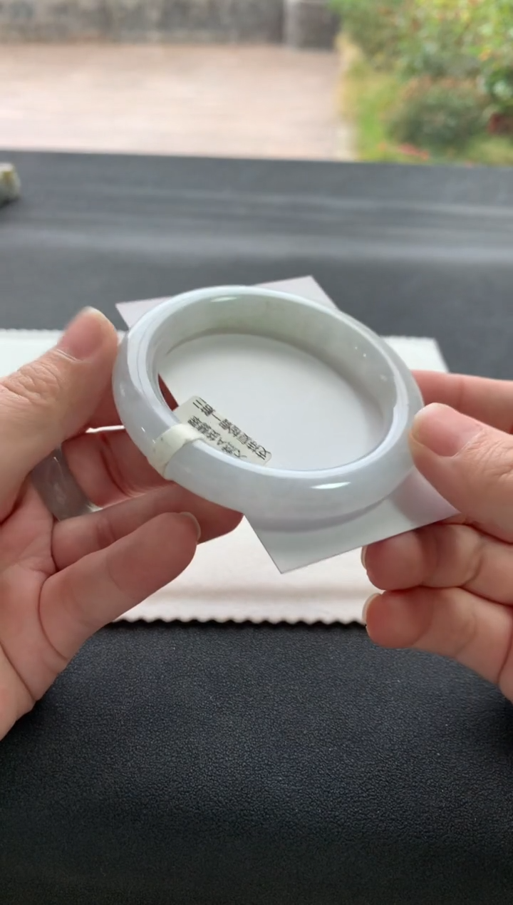 【闪购商品】翡翠手镯未镶嵌54圆条A6889买断