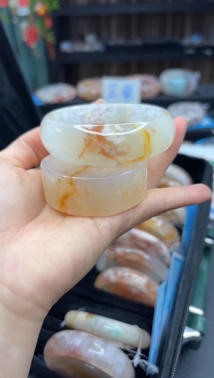 【闪购商品】石英质玉手镯未镶嵌2016（59圈贈送鐲心）