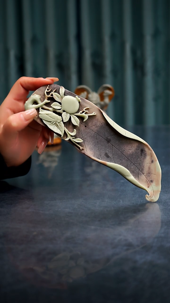 【闪购商品】紫袍玉带石石榴香插