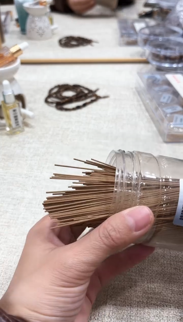 【闪购商品】沉香沉香碎屑哇哇香港香线香短款一份