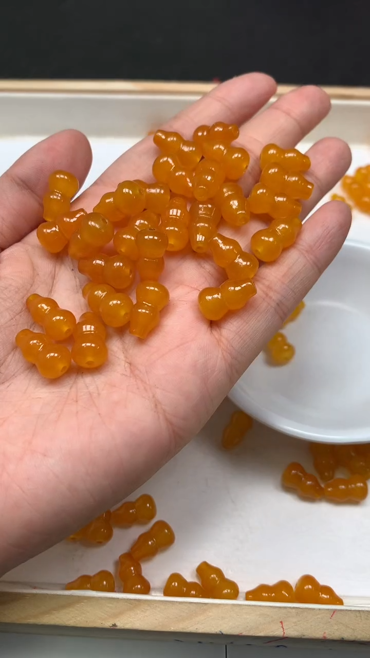 未镶嵌散珠玛瑙/玉髓E772 鸡油黄 葫芦8*14mm6个5.8元