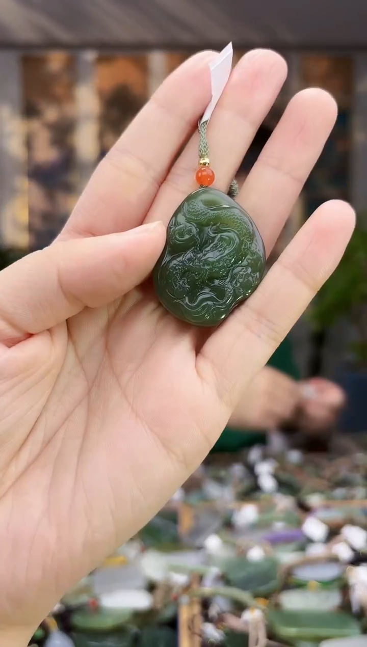 未镶嵌和田玉挂件拍一发一