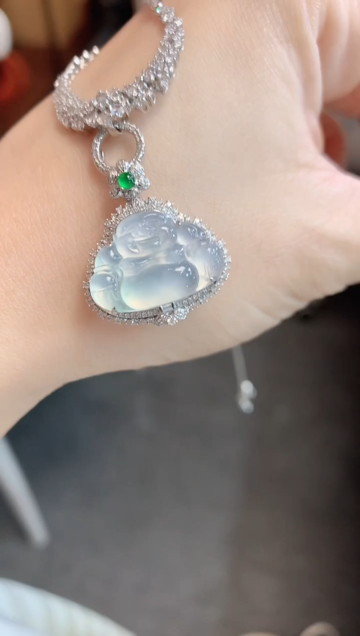 【闪购商品】翡翠吊坠(不含链)18K金镶嵌D35