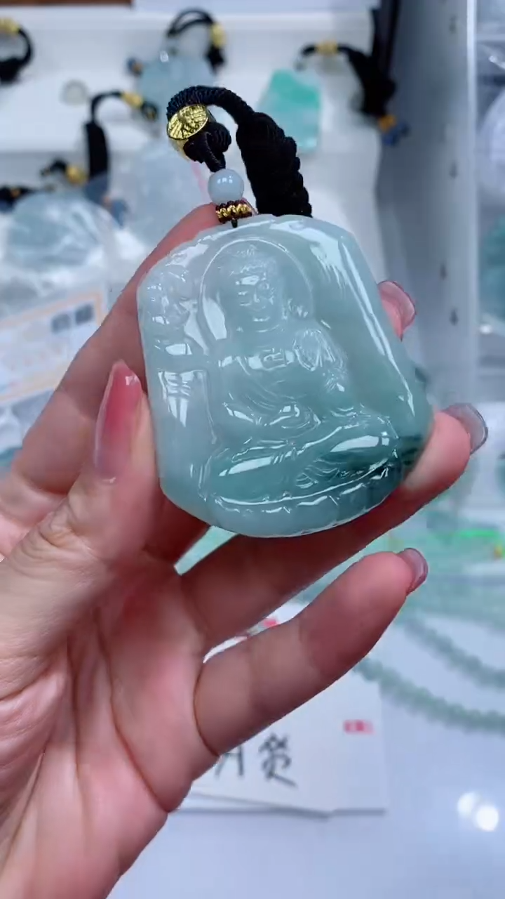 翡翠未镶嵌颈饰吊坠