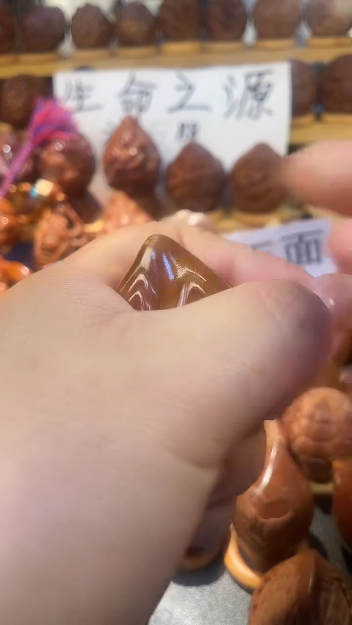 把件橄榄核无****疯六面