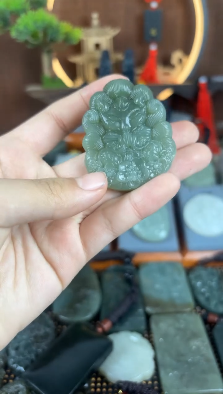 【闪购商品】和田玉颈饰未镶嵌1