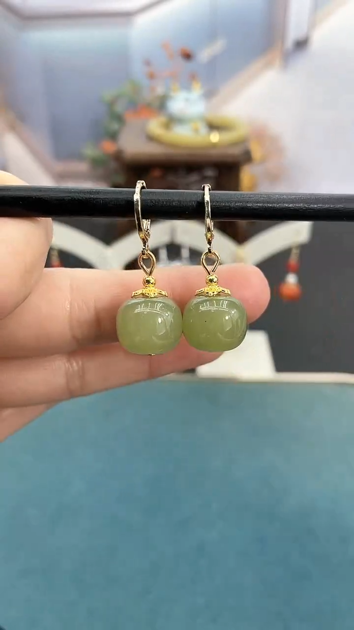 14K金镶嵌和田玉耳饰14mm晴水耳包