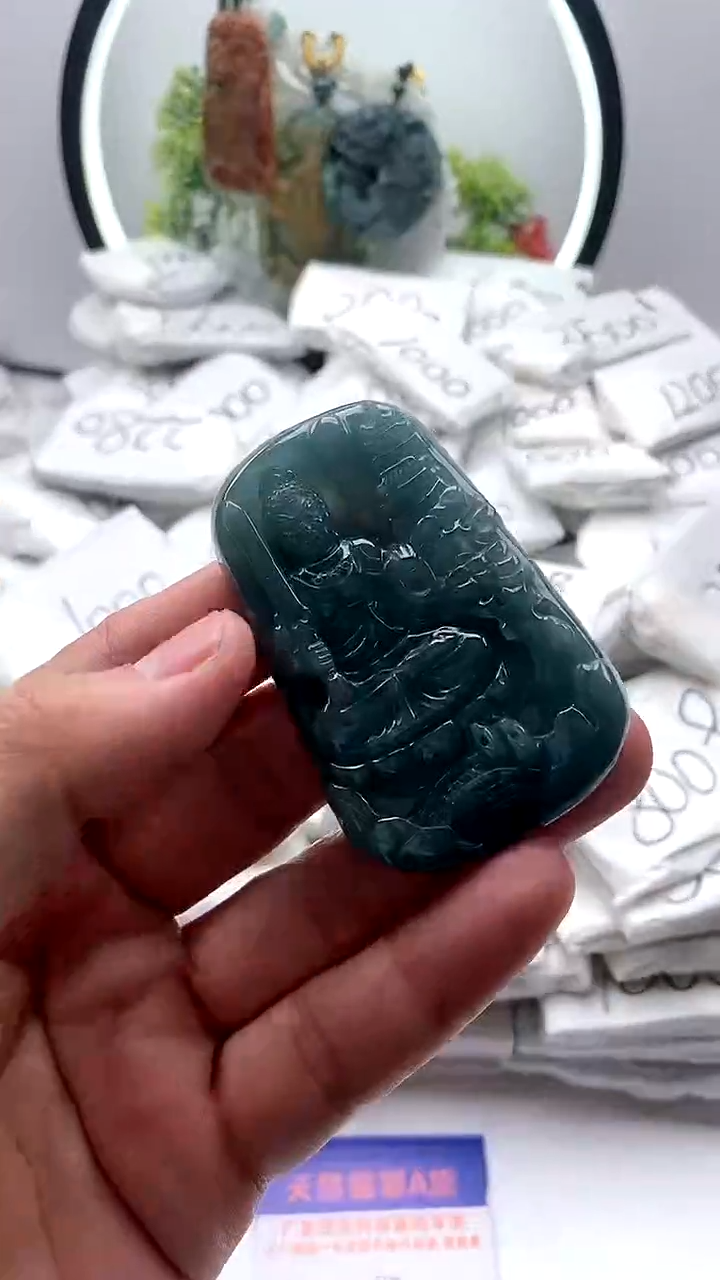 【闪购商品】翡翠颈饰未镶嵌不动明王