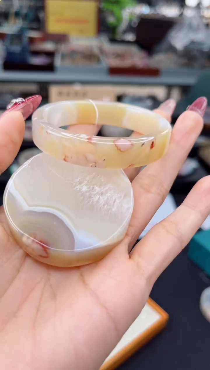 【闪购商品】石英质玉手镯未镶嵌51圈口（赠品镯心）3411046