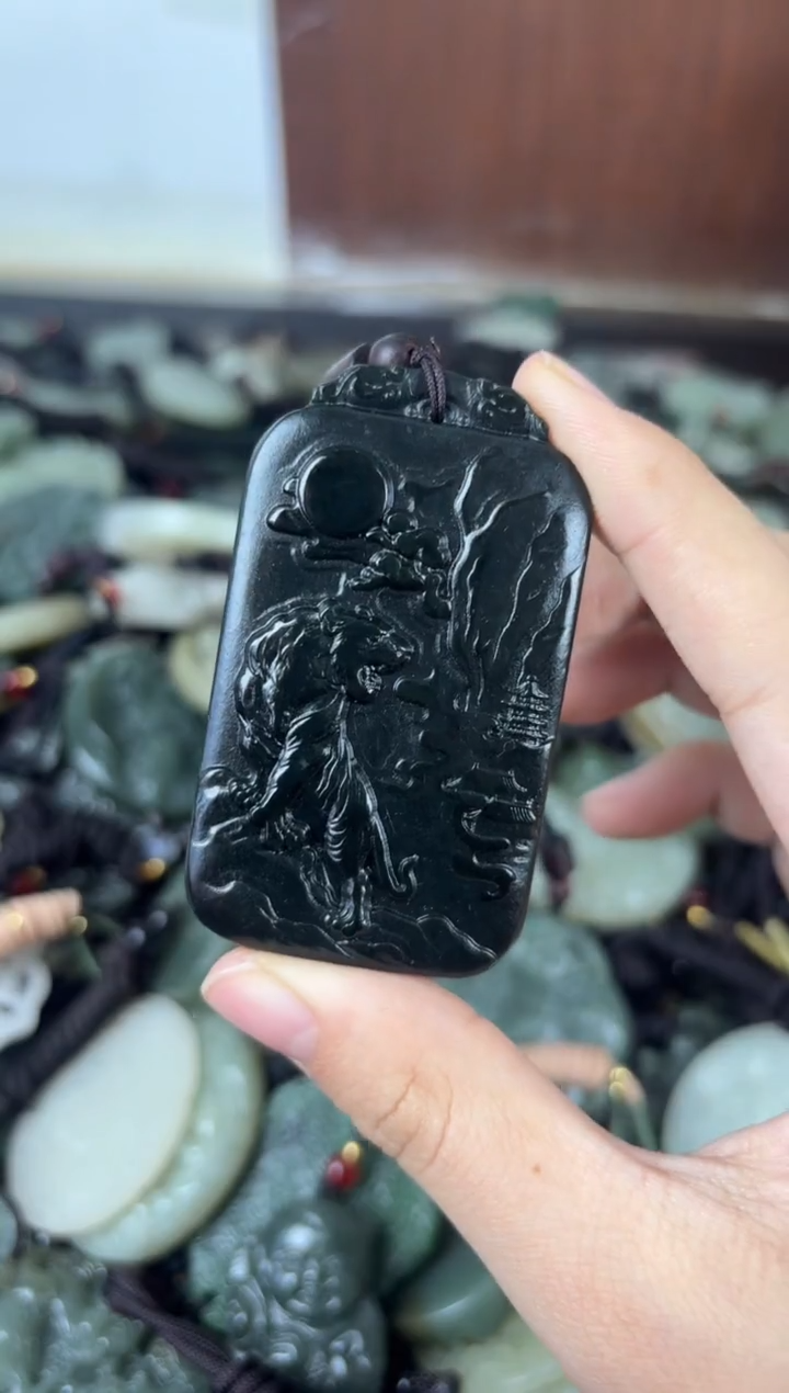 【闪购商品】和田玉颈饰未镶嵌1