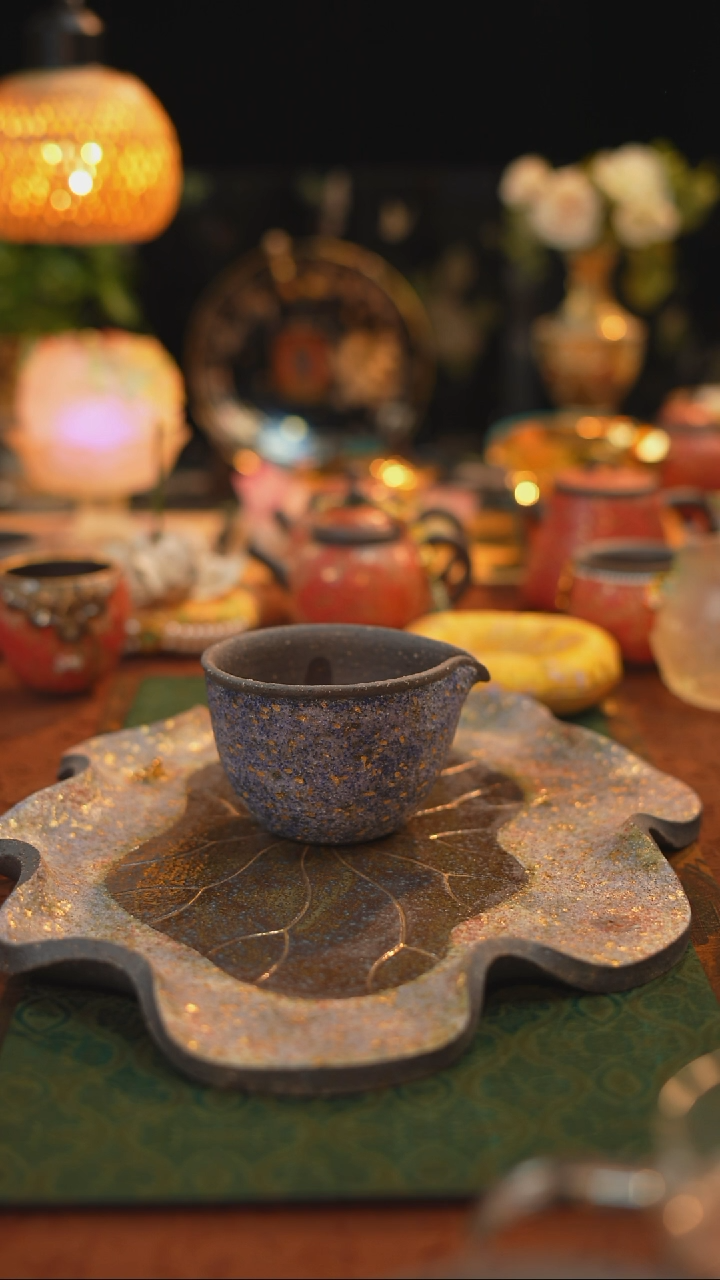 高越岩矿--蓝金荷花公道