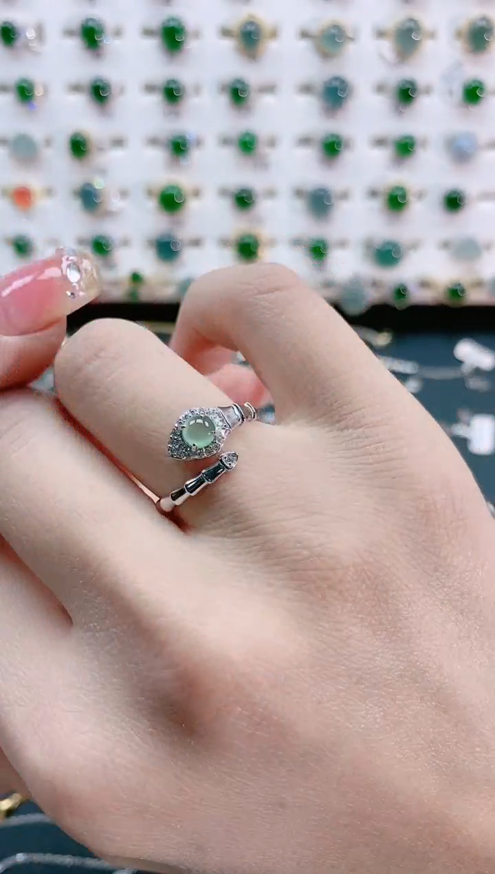 【闪购商品】翡翠戒指银S925镶嵌天然翡翠