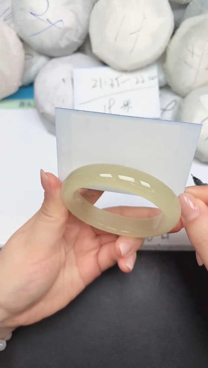 未镶嵌手镯石英质玉A119/56.3