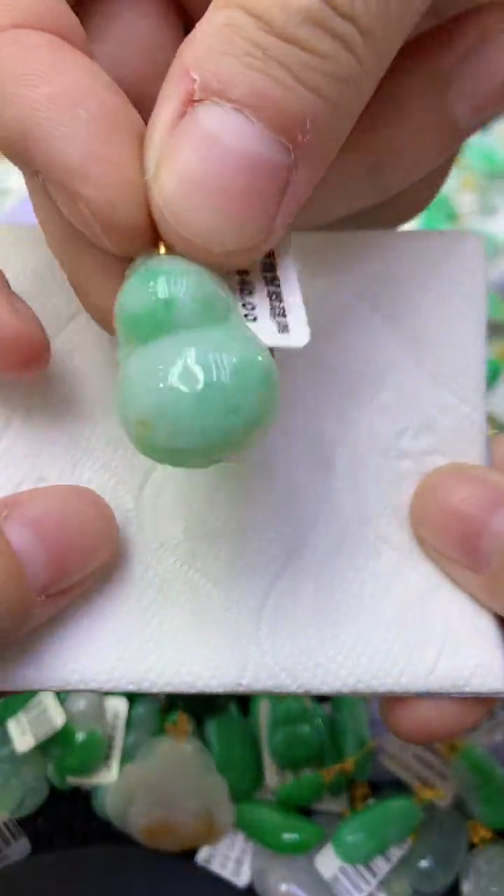 颈饰未镶嵌翡翠天然缅甸翡翠A货