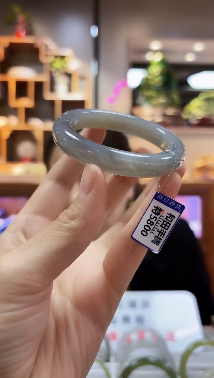 【闪购商品】和田玉53未镶嵌手镯