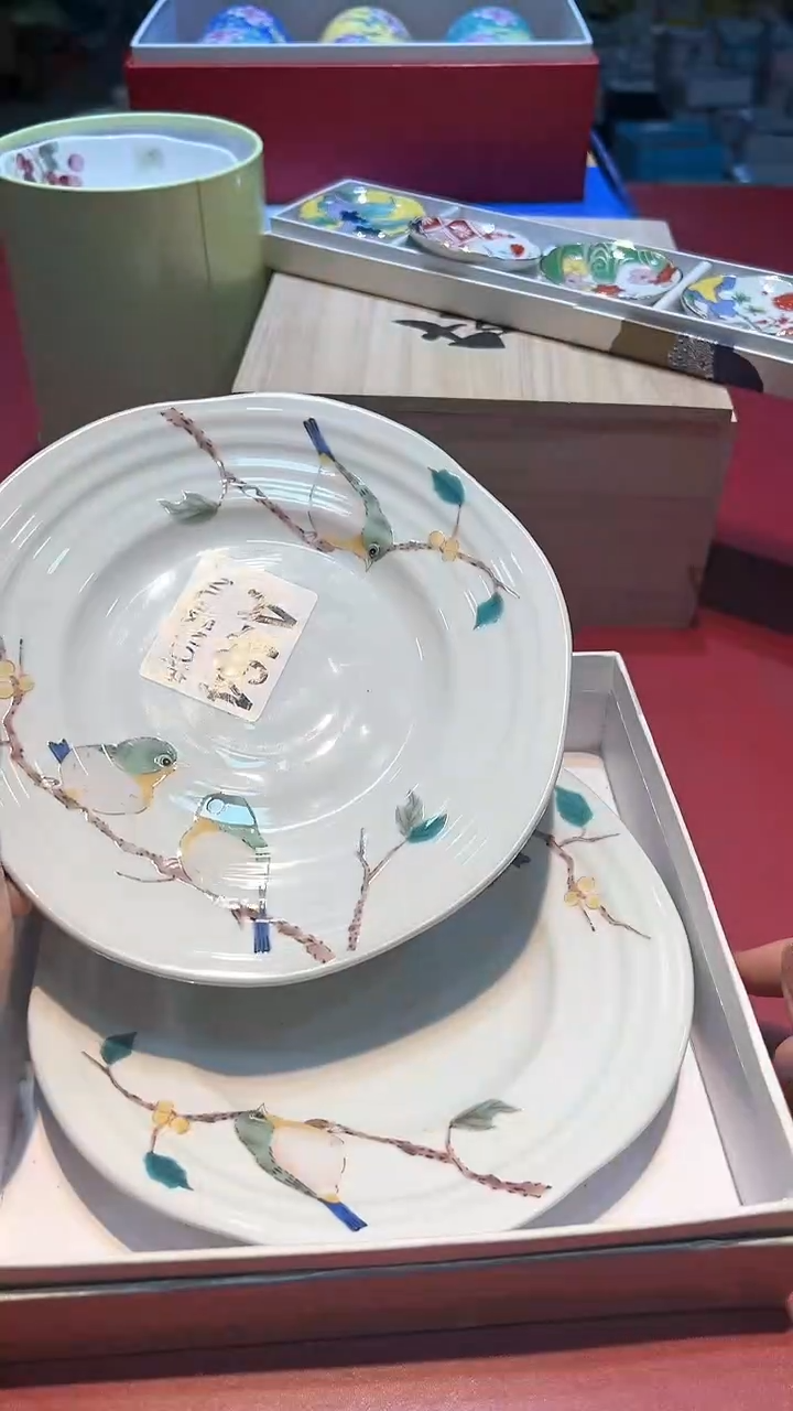 【闪购商品】瓷片锅碗瓢盆一件不剩