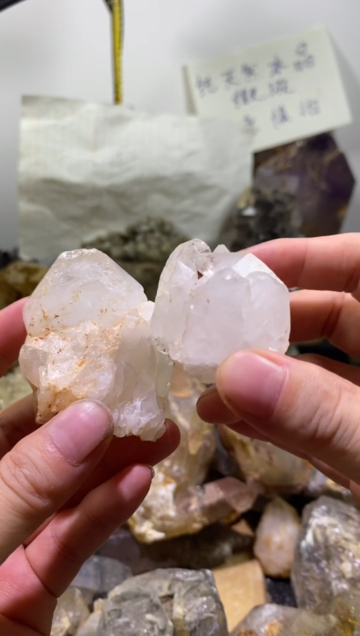 未镶嵌珠宝半成品水晶15号马岛白水晶原石2颗