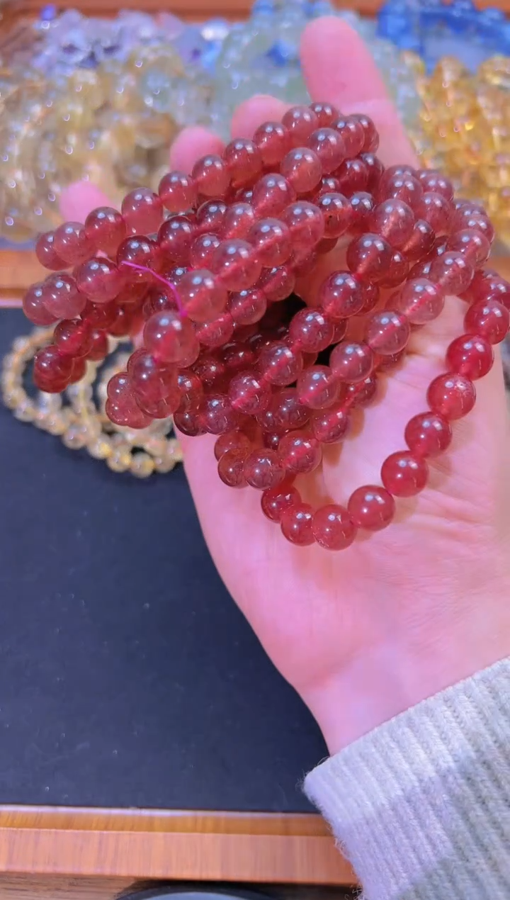 【闪购商品】石英质玉手串未镶嵌9+mm鸽血红草莓晶（多样性发其一）