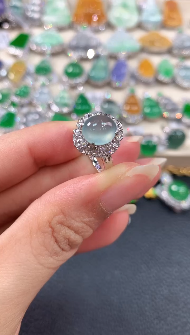 【闪购商品】翡翠戒指18K金镶嵌m63       