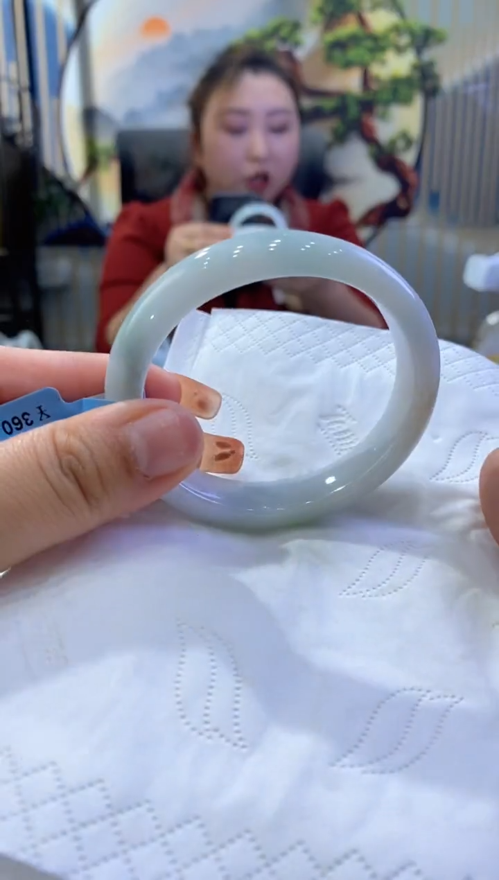 【闪购商品】翡翠手镯未镶嵌多人02582