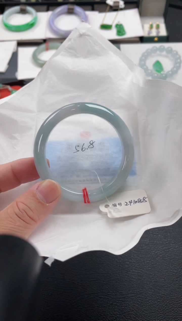 【闪购商品】翡翠手镯未镶嵌56.8正圈 有纹