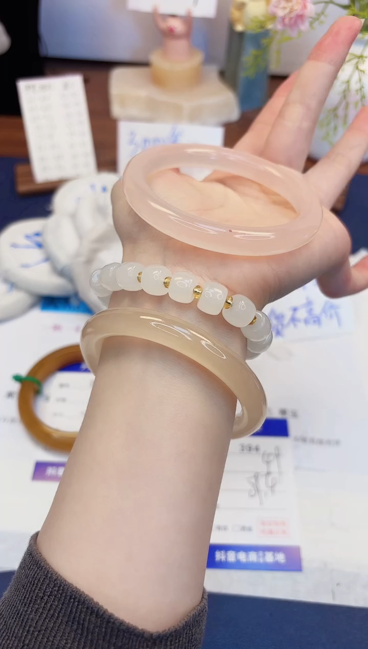 【闪购商品】石英质玉手镯未镶嵌394-美人条藕粉-圈口59