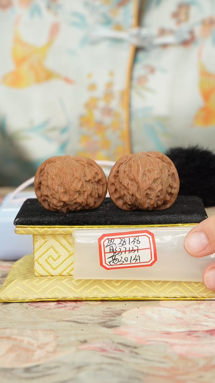 【闪购商品】文玩核桃把件磨盘