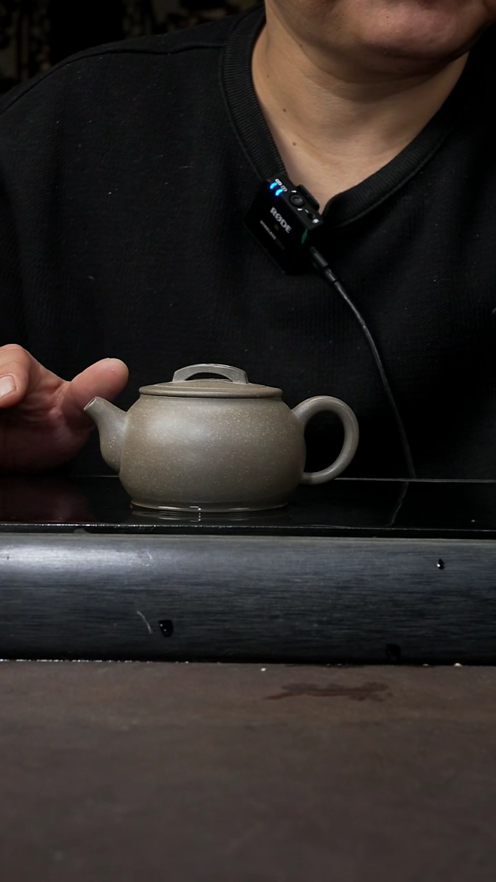 【闪购商品】紫砂茶壶蟹壳青 汉瓦 190cc 048