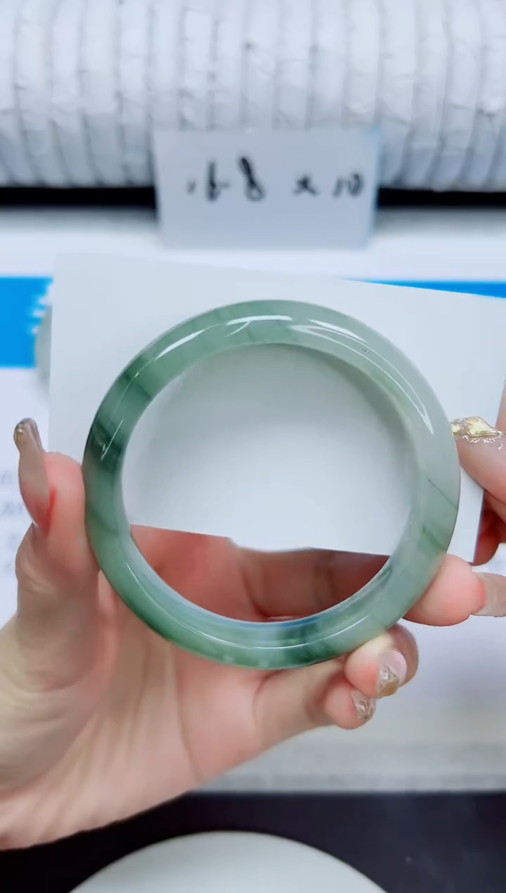 石英质玉手镯未镶嵌2/56