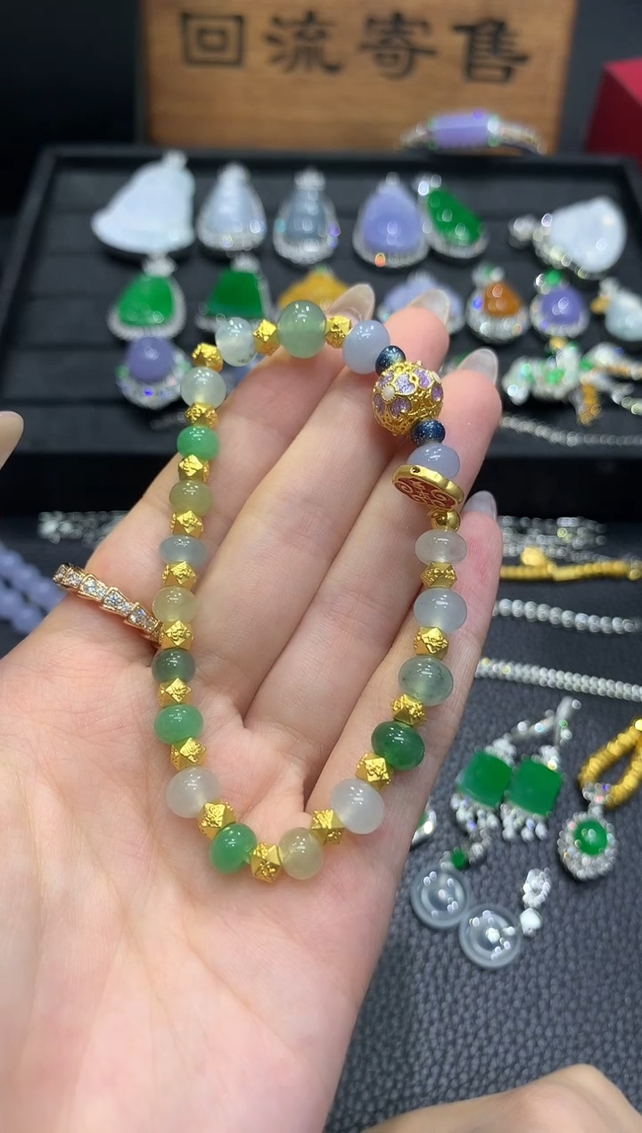 足金镶嵌手链翡翠11