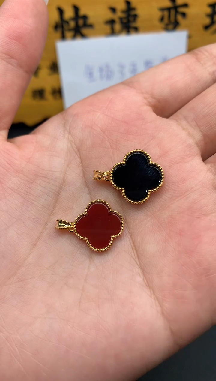 【闪购商品】翡翠颈饰18K金镶嵌四叶草