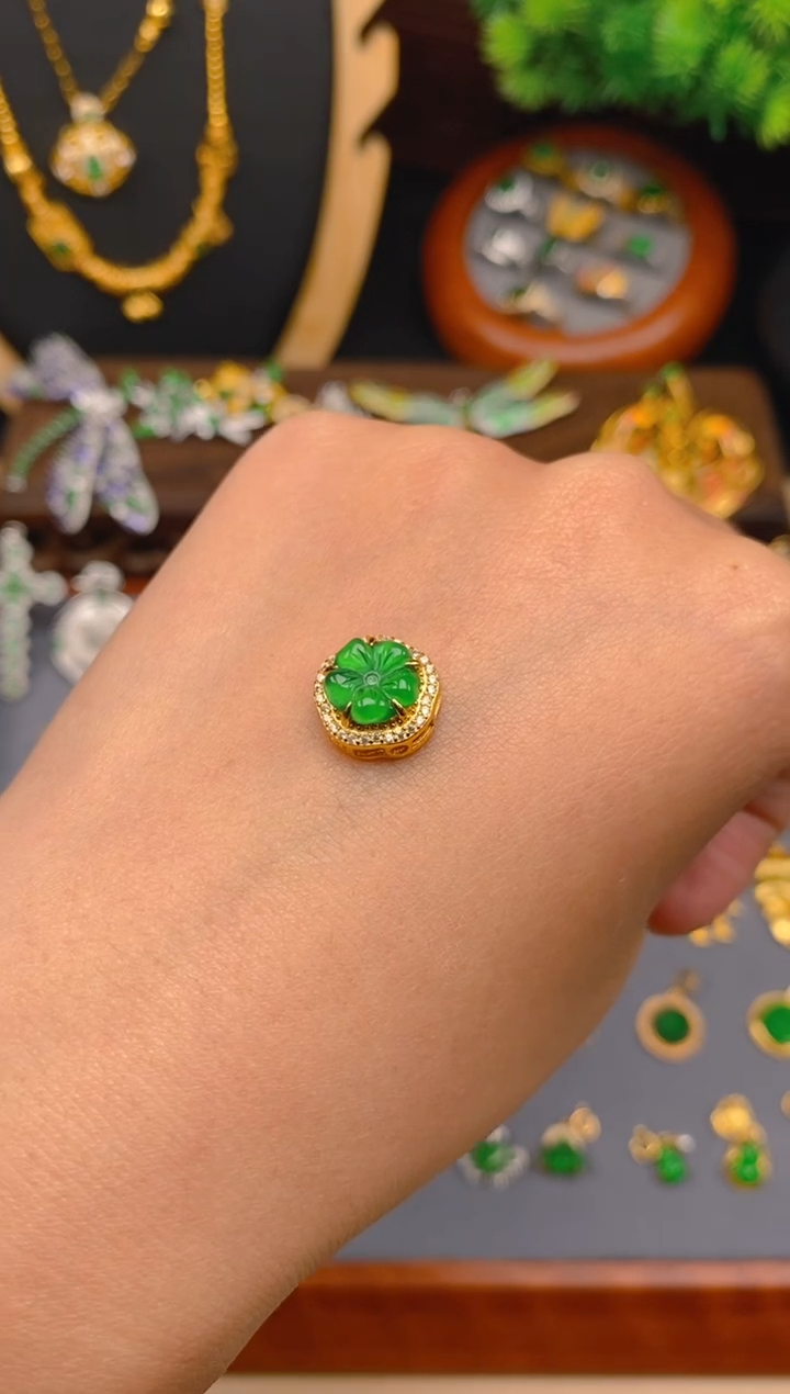 【闪购商品】翡翠吊坠(不含链)银S925镶嵌花花潘多拉