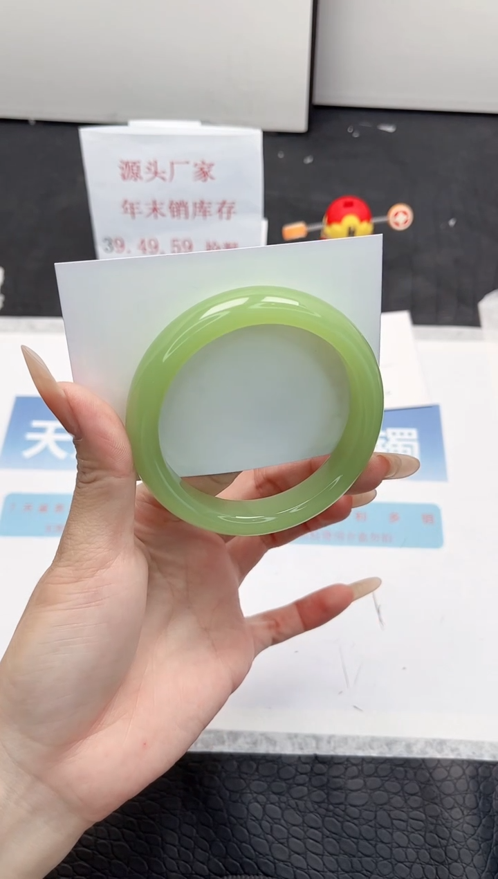 【闪购商品】石英质玉手镯未镶嵌Q27-58.7