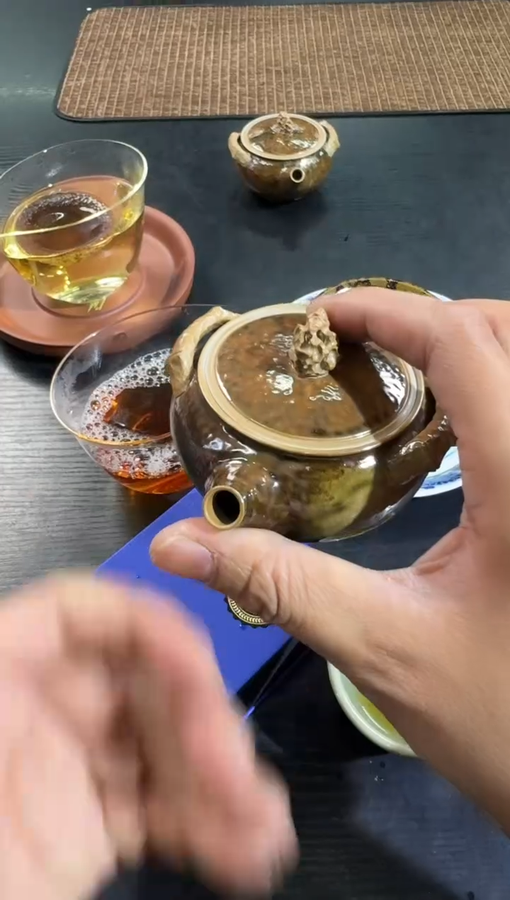 【闪购商品】手抓壶-----------------