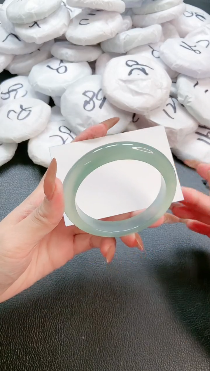 【闪购商品】石英质玉手镯未镶嵌 15L139-58