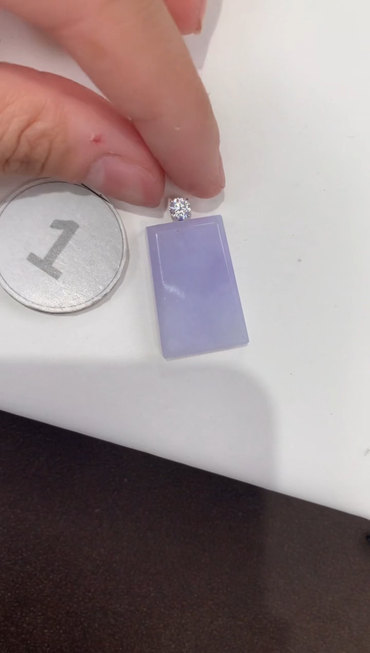 颈饰18K金镶嵌翡翠天然缅甸a货翡翠