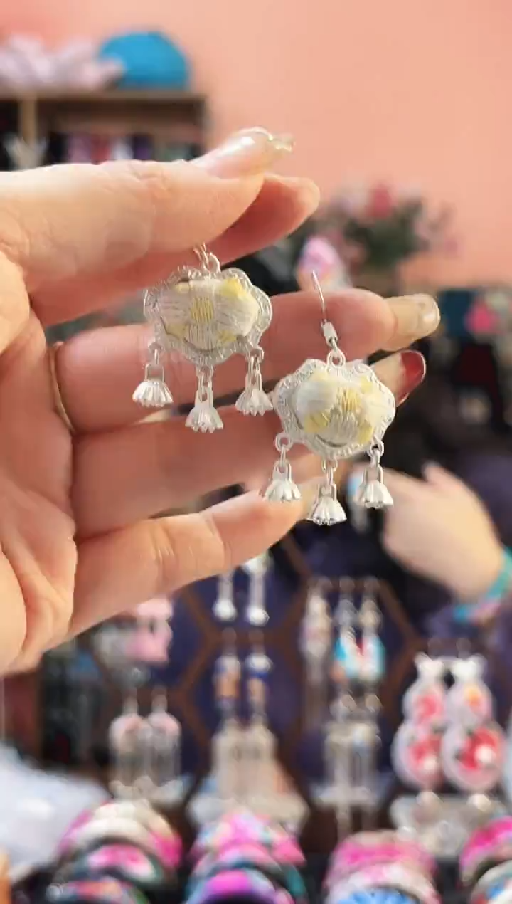 艺枝独绣手工饰品84