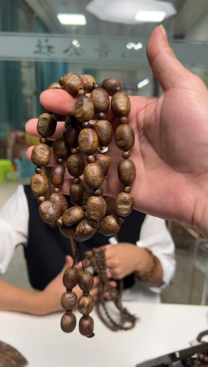 【闪购商品】沉香手串66克绿奇楠老料留疤