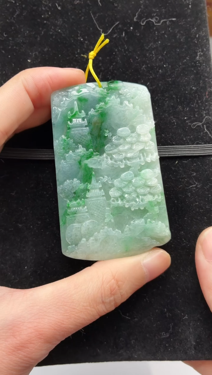 颈饰未镶嵌翡翠牌子