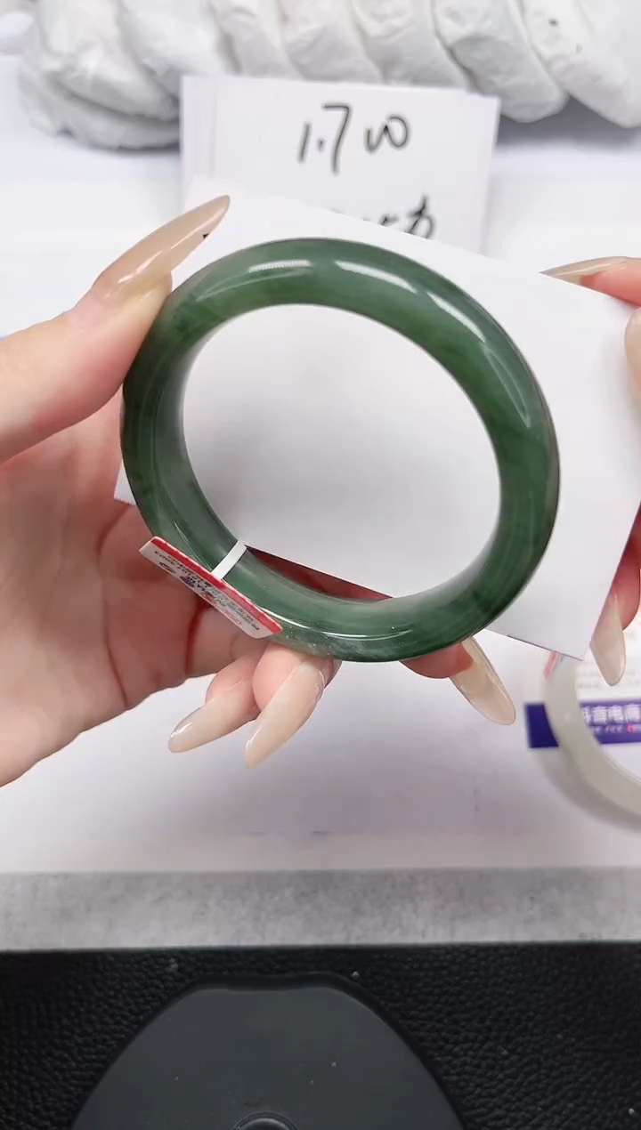 未镶嵌手镯石英岩玉160-54/55