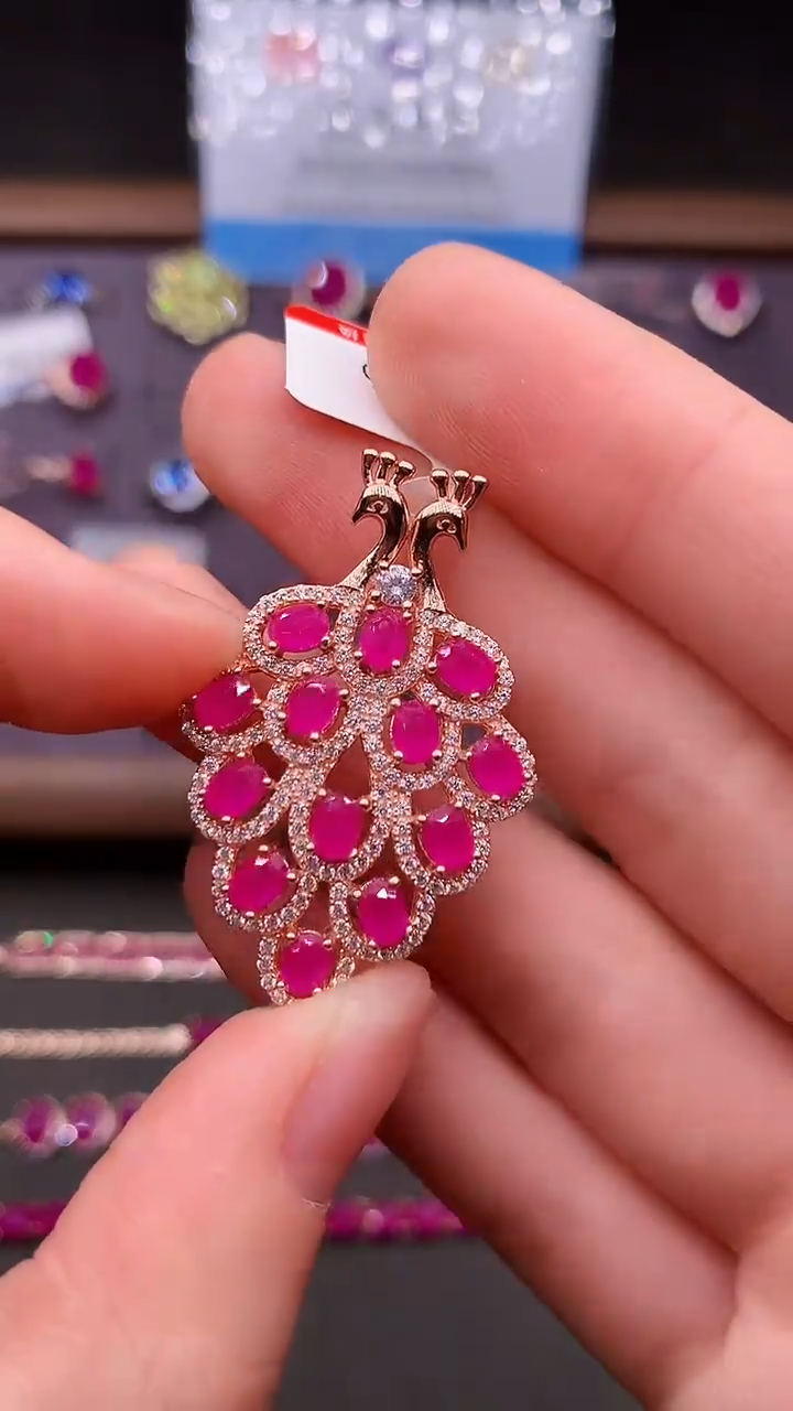 【闪购商品】红宝石颈饰银S925镶嵌.......