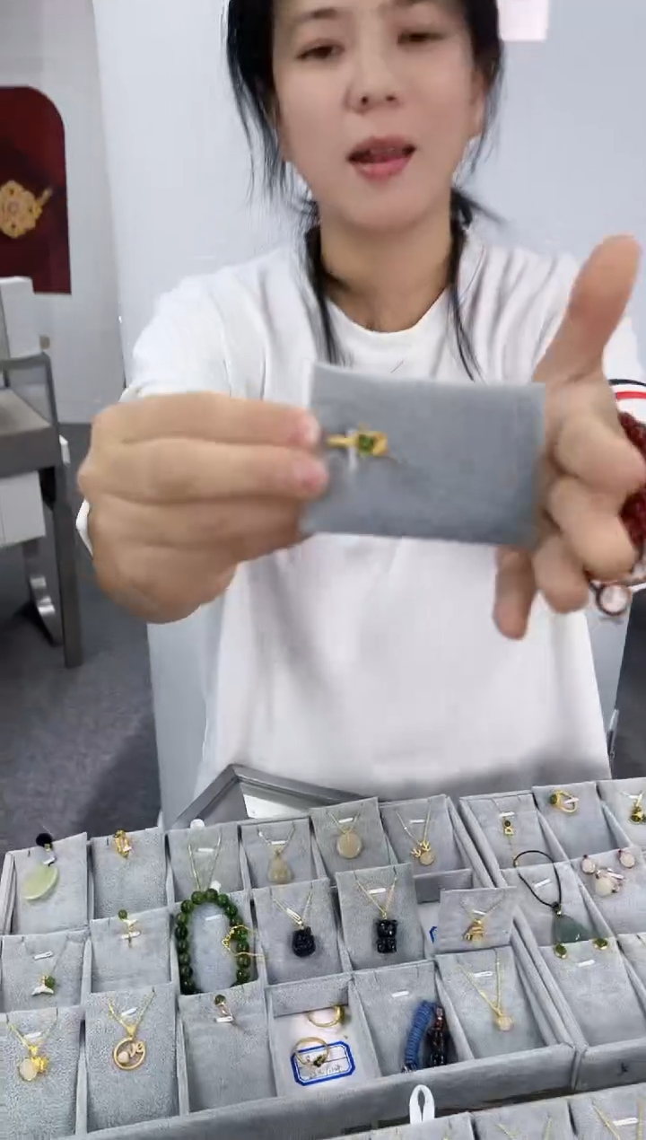 【闪购商品】和田玉戒指2银S925镶嵌1111