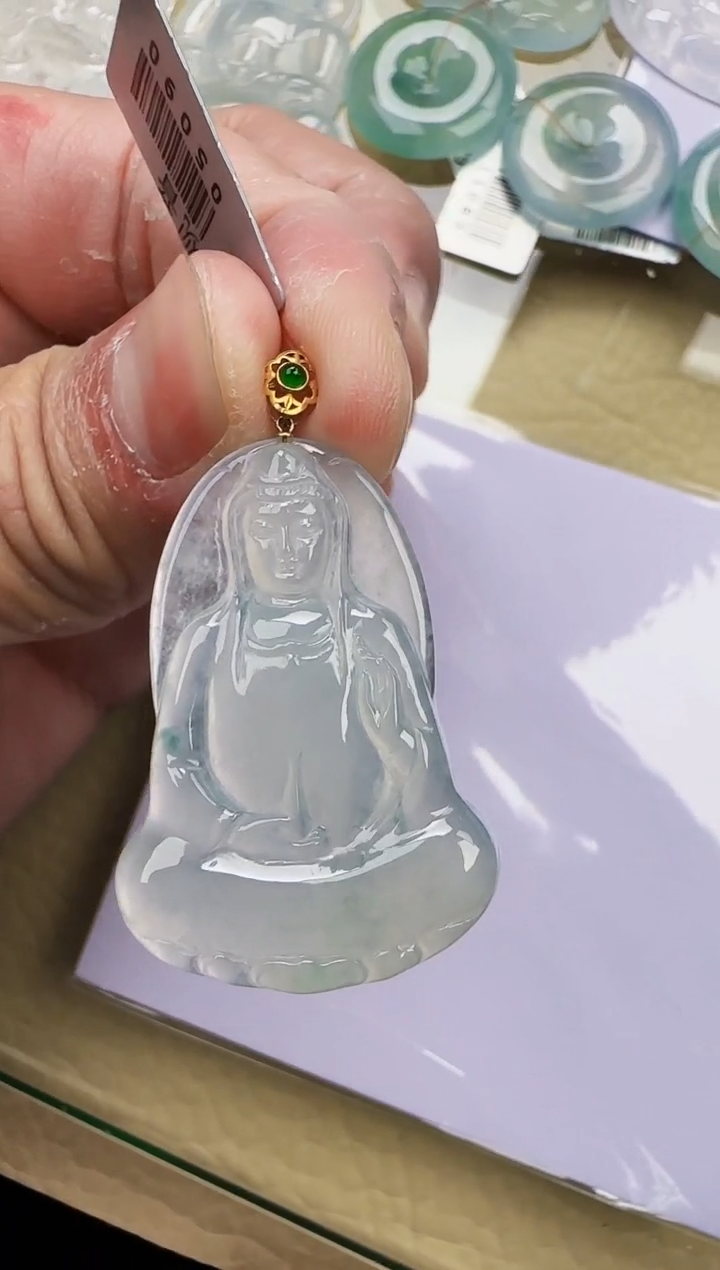 颈饰18K金镶嵌翡翠缅甸翡翠a货